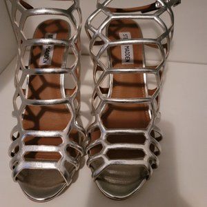 Steve Madden Silver/Metal Flither Open-Toe Shoe